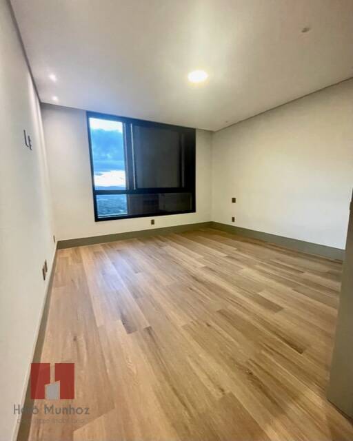 Casa à venda com 4 quartos, 410m² - Foto 38