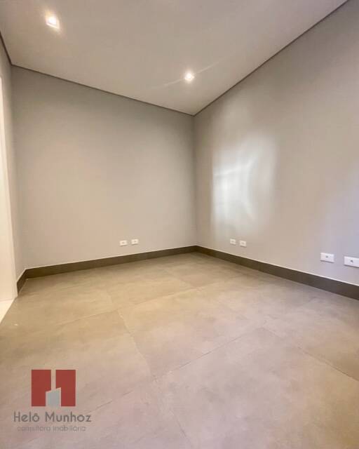 Casa à venda com 4 quartos, 630m² - Foto 26