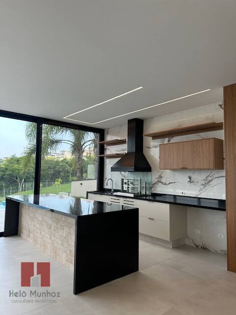 Casa à venda com 3 quartos, 372m² - Foto 11