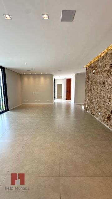 Casa à venda com 4 quartos, 466m² - Foto 2