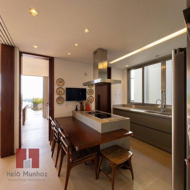 Casa para alugar com 4 quartos, 640m² - Foto 17