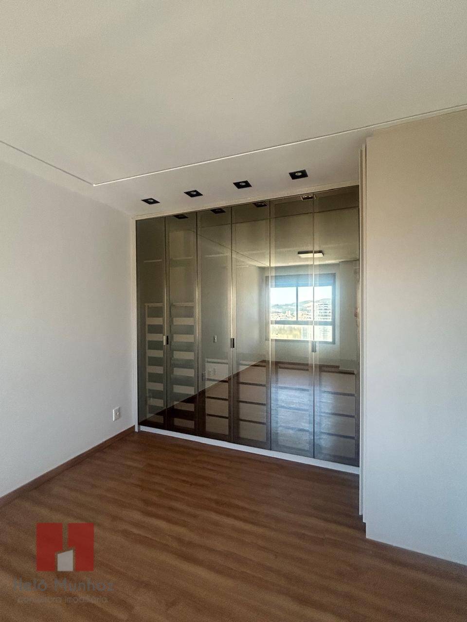 Apartamento para alugar com 2 quartos, 95m² - Foto 9