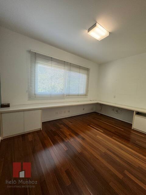 Apartamento à venda com 4 quartos, 317m² - Foto 19