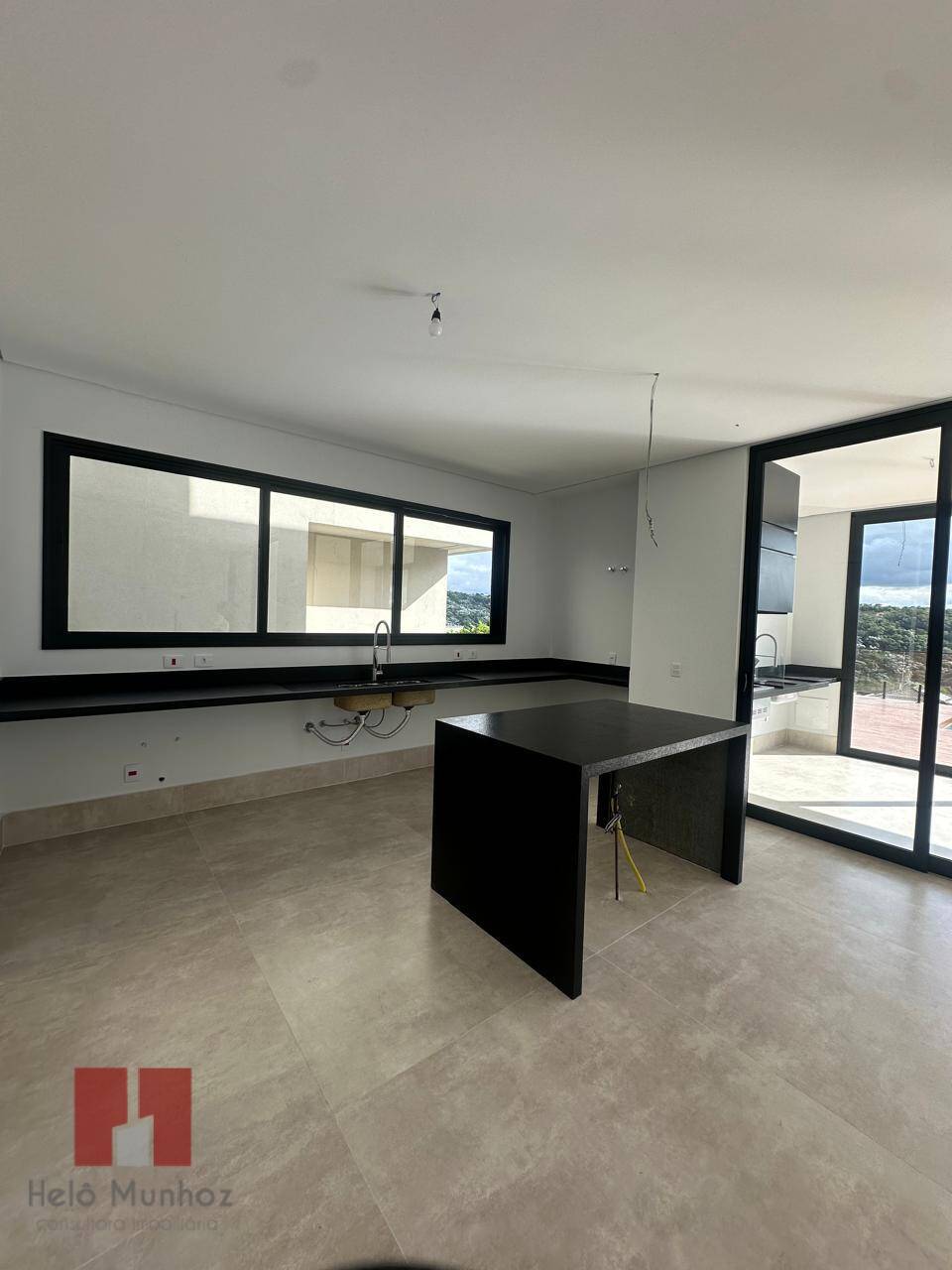 Casa à venda com 4 quartos, 625m² - Foto 11