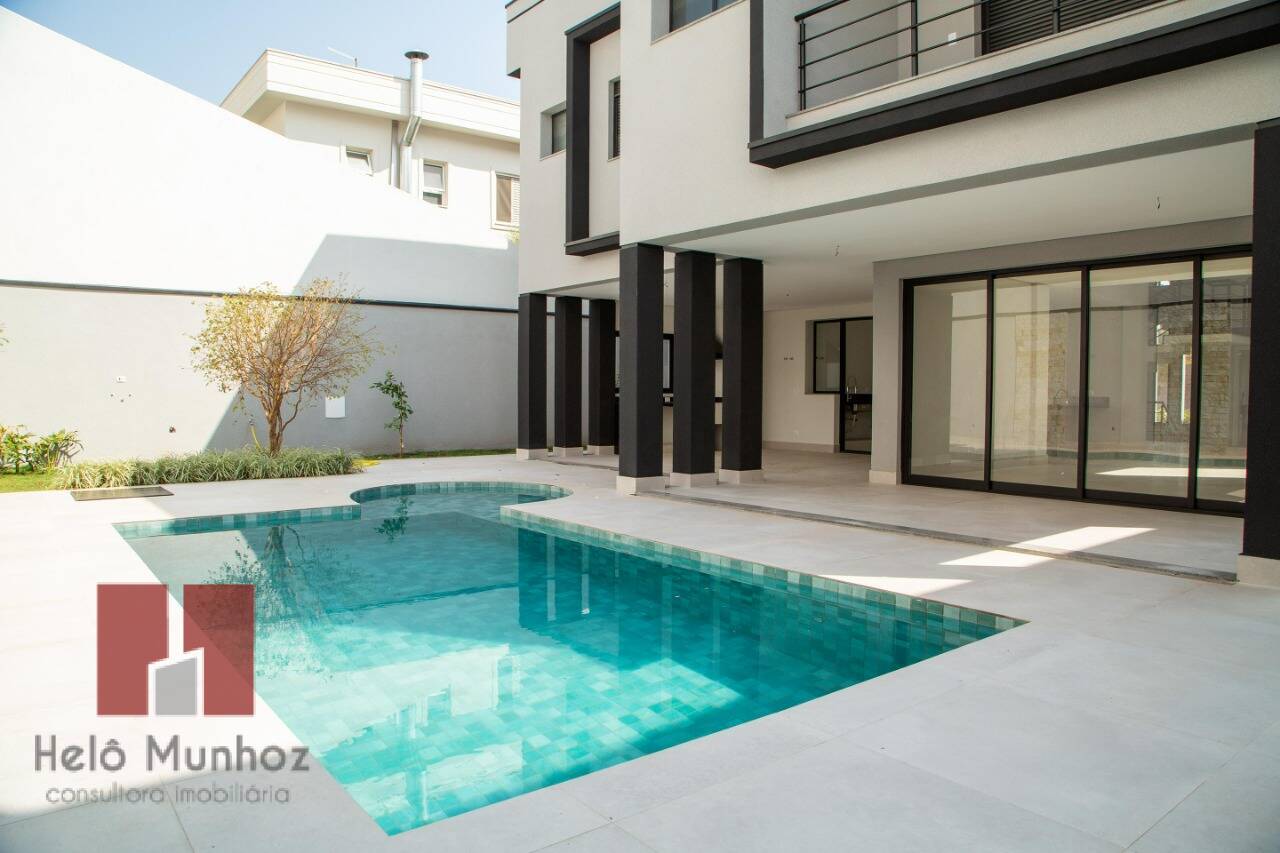 Casa à venda com 4 quartos, 525m² - Foto 1