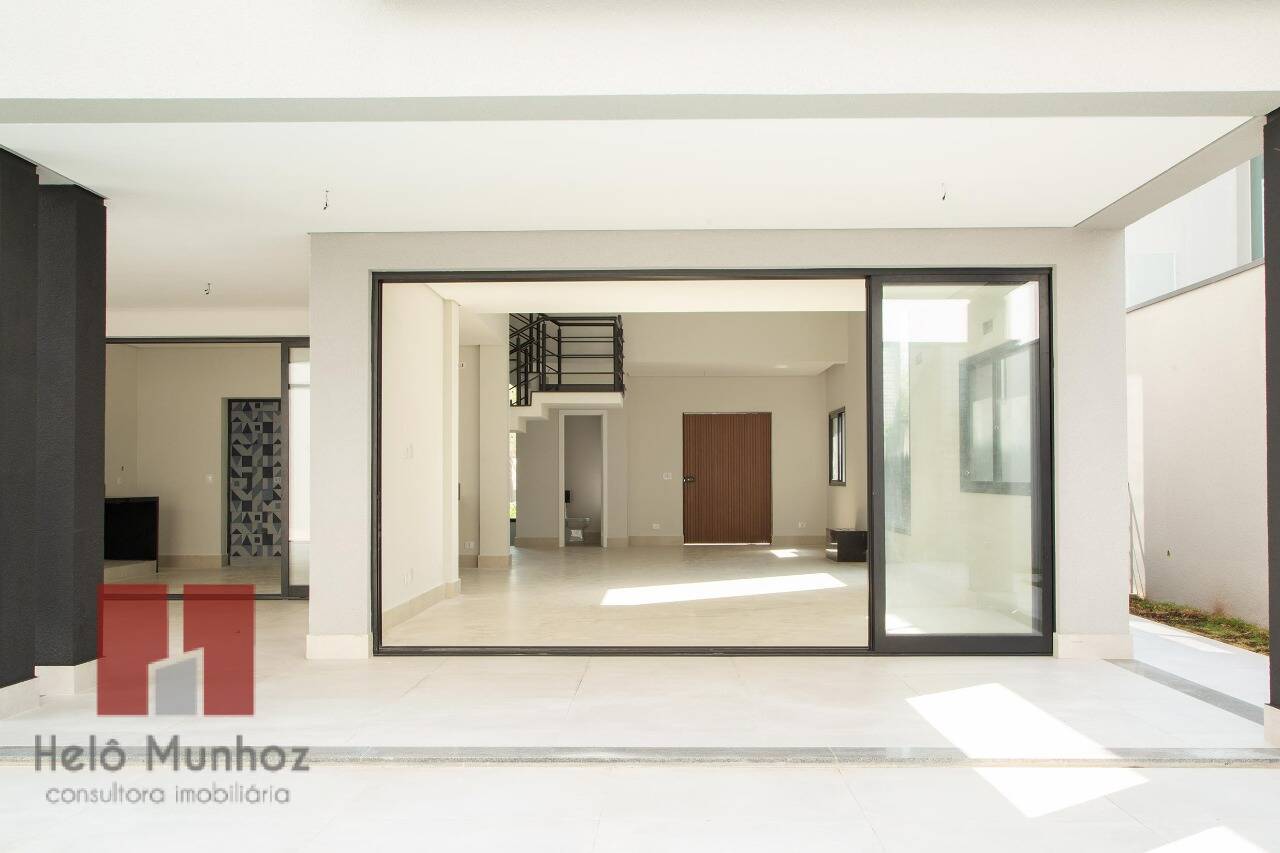 Casa à venda com 4 quartos, 525m² - Foto 9