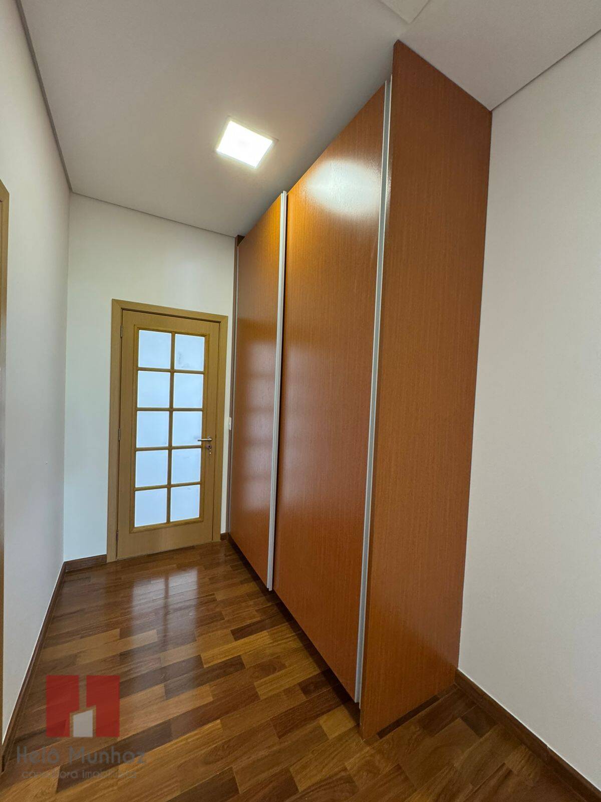 Casa à venda com 3 quartos, 250m² - Foto 4