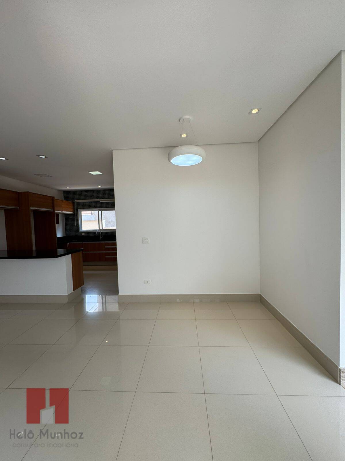 Casa à venda com 3 quartos, 250m² - Foto 12