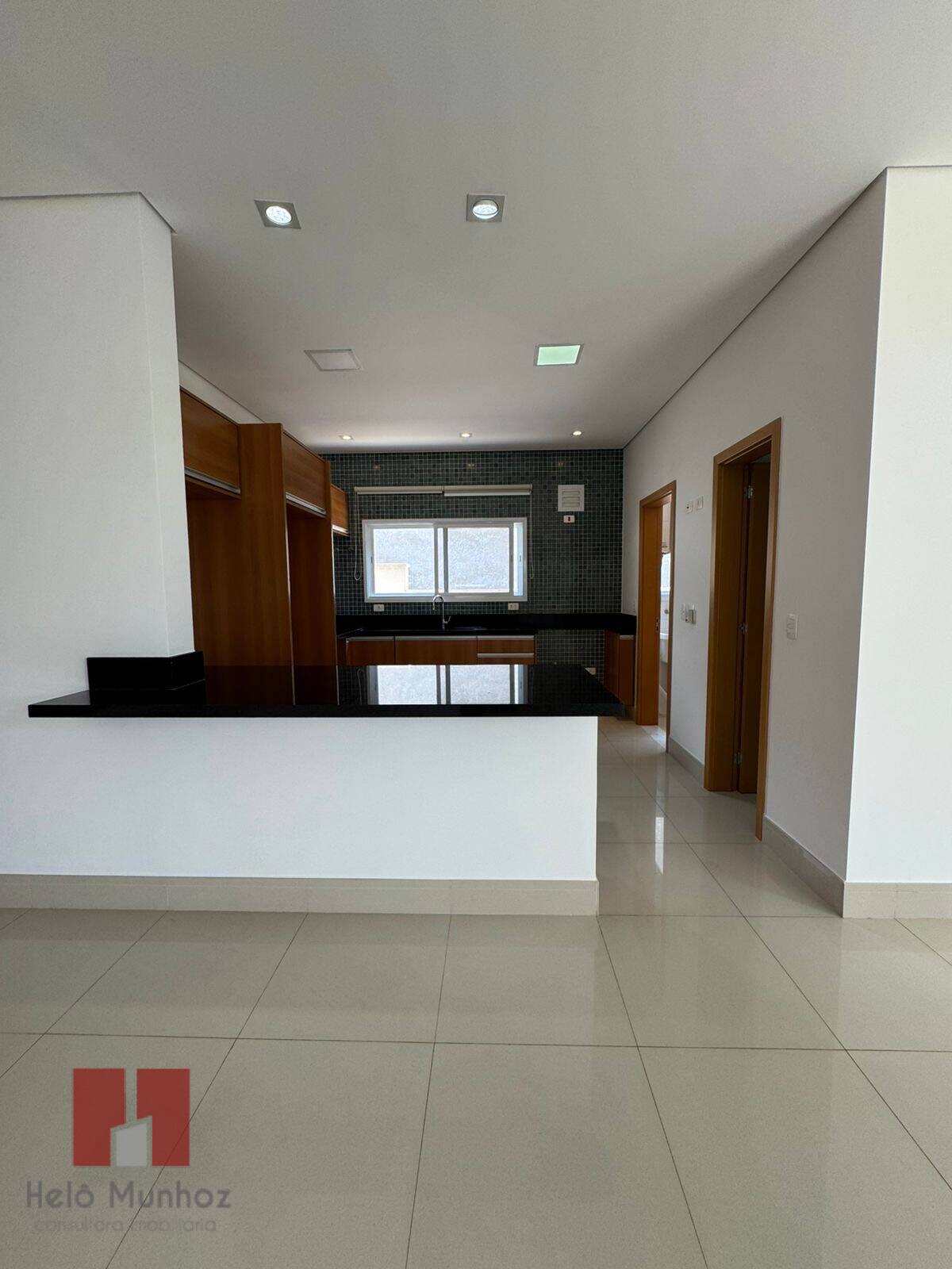 Casa à venda com 3 quartos, 250m² - Foto 15